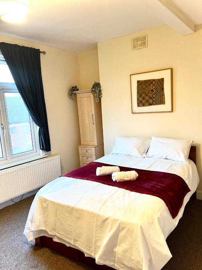 Aldgate Holiday Rooms London Exterior foto