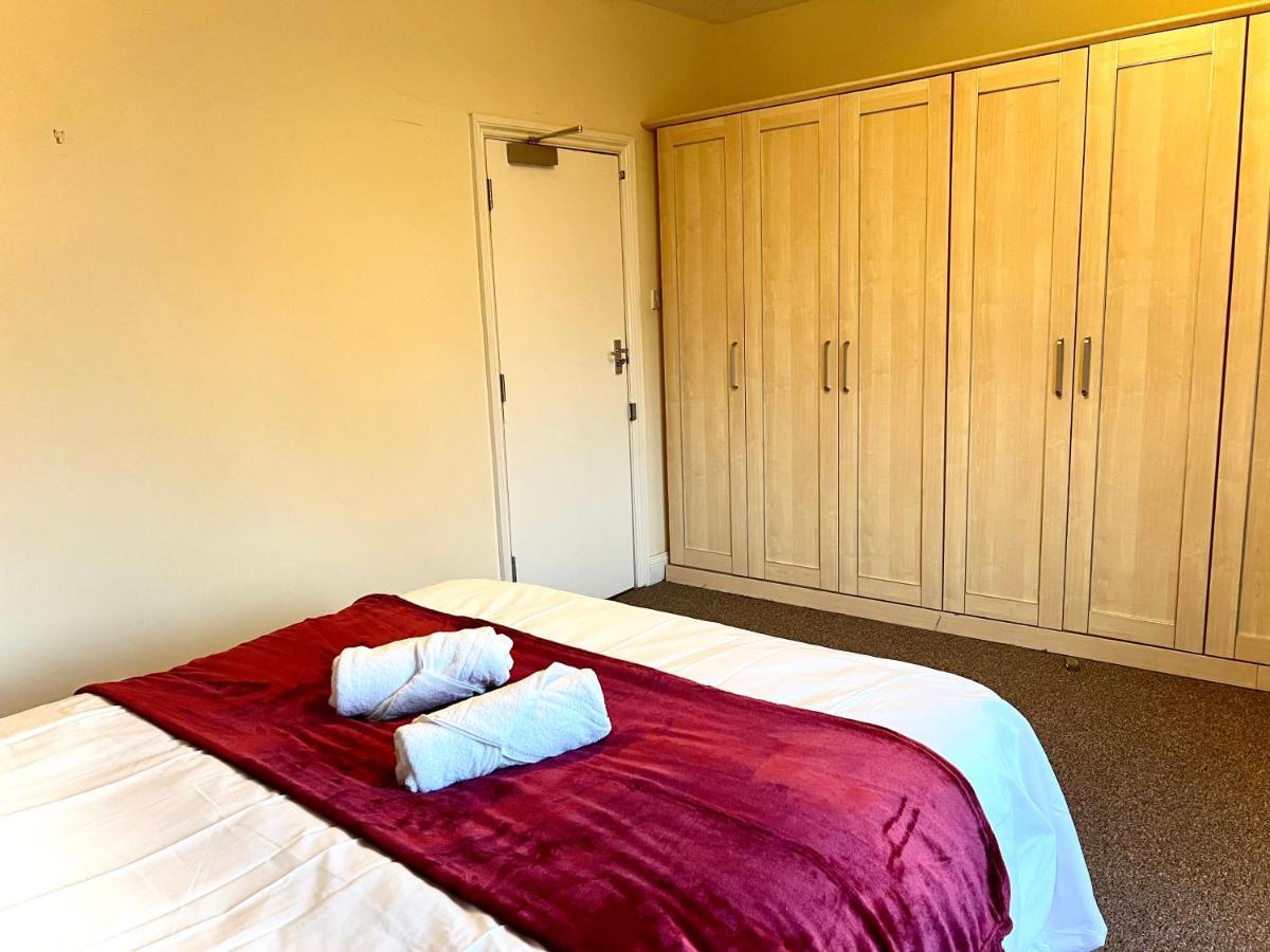 Aldgate Holiday Rooms London Exterior foto