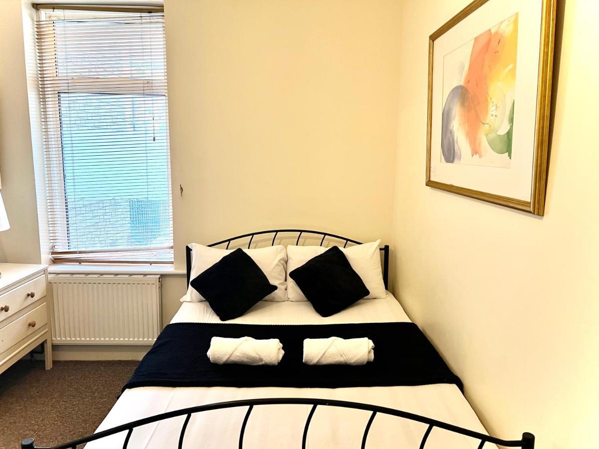 Aldgate Holiday Rooms London Exterior foto