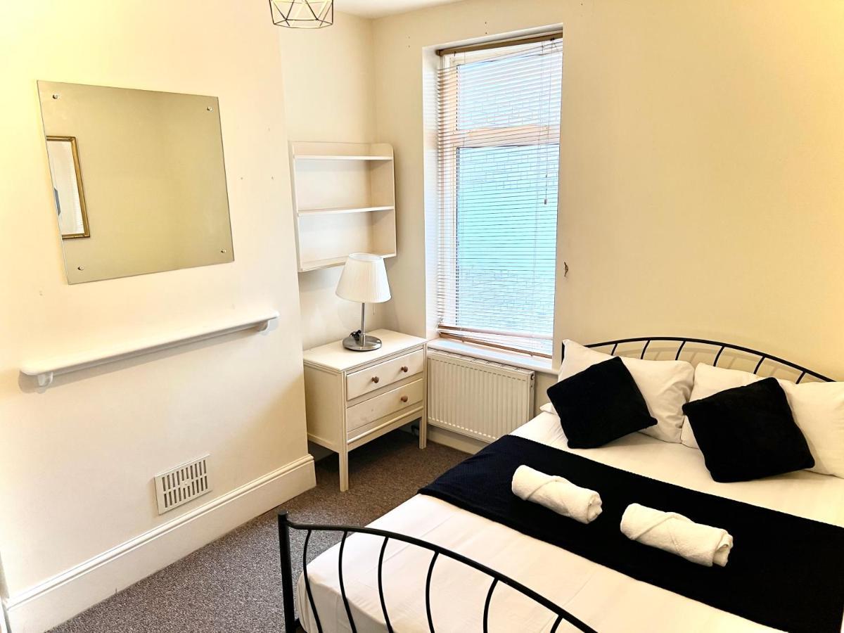 Aldgate Holiday Rooms London Exterior foto